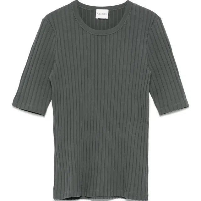 CLOSED T