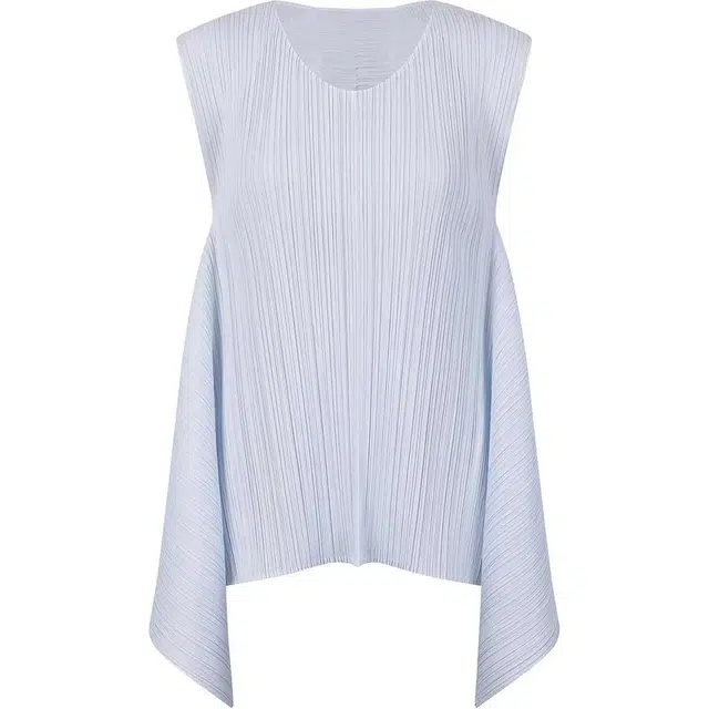 PLEATS PLEASE ISSEY MIYAKE