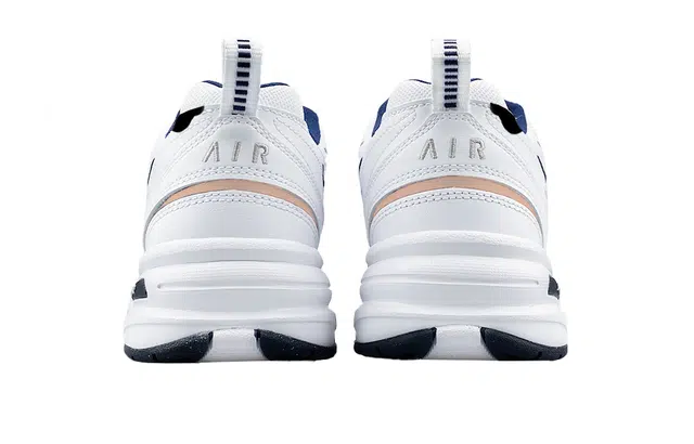 Nike Air Monarch 4