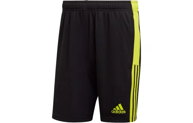 adidas Tiro Essentials Logo