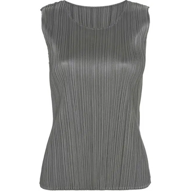 PLEATS PLEASE ISSEY MIYAKE