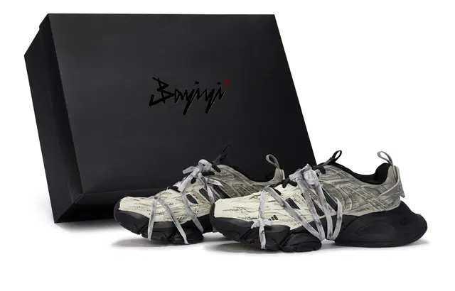 adidas XLG Runner Deluxe