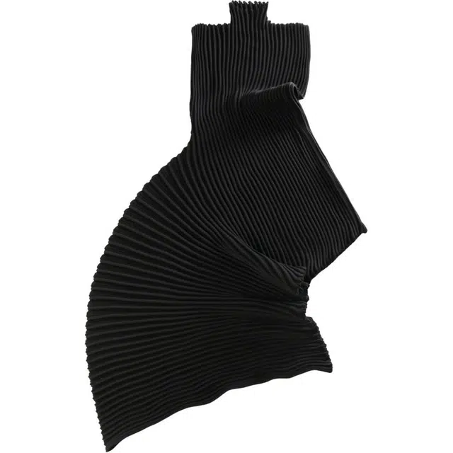 ISSEY MIYAKE T