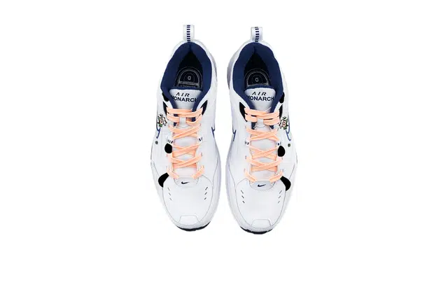 Nike Air Monarch 4