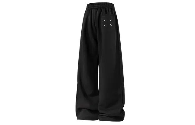 Lee Cooper