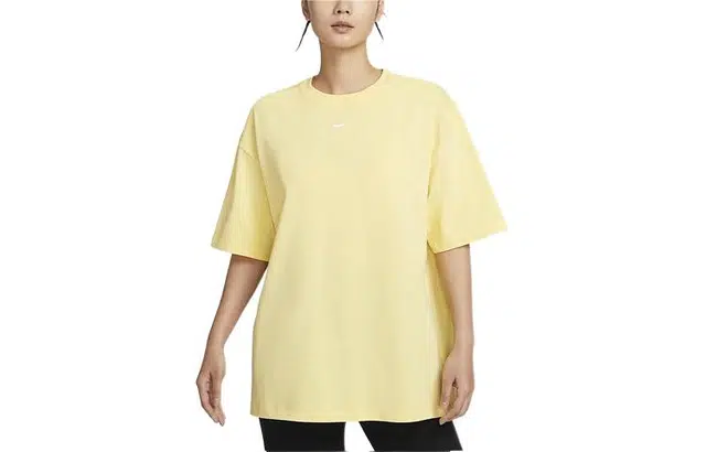 Nike Oversize logo T