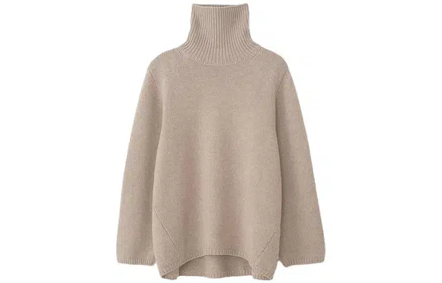 TOTEME Ribbed Turtleneck Sweater