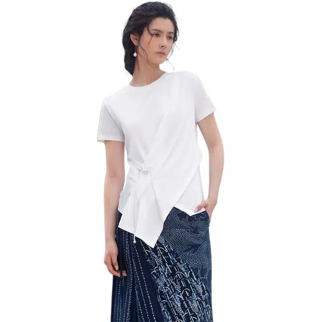 A LIFE ON THE LEFT T