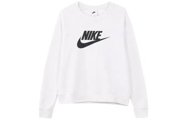 Nike Sportswear Essential Logo