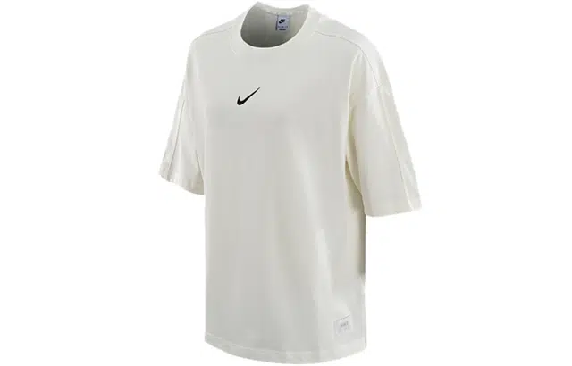 Nike Sportswear City Utility LogoT