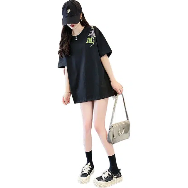 YICHEN t