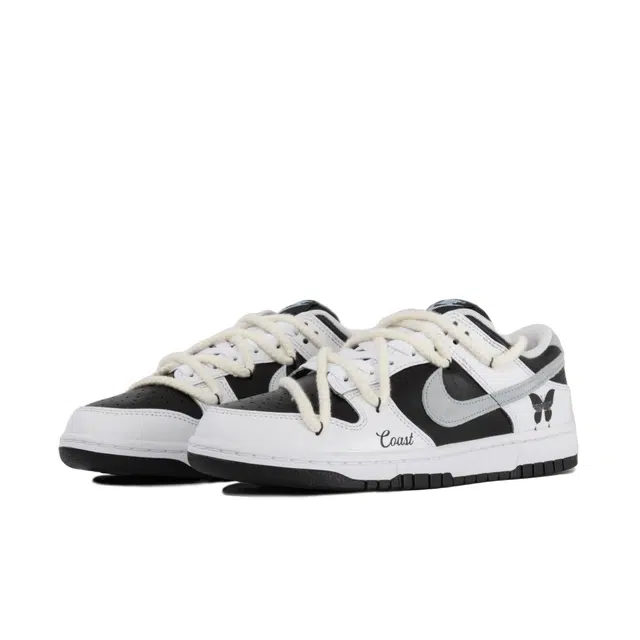 Nike Dunk Reverse Panda 2.0
