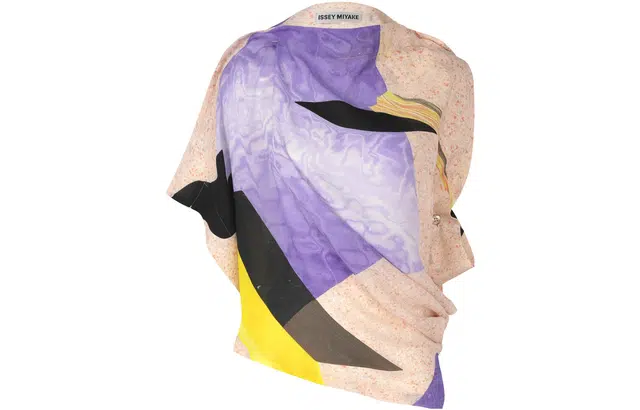 ISSEY MIYAKE SS23 T