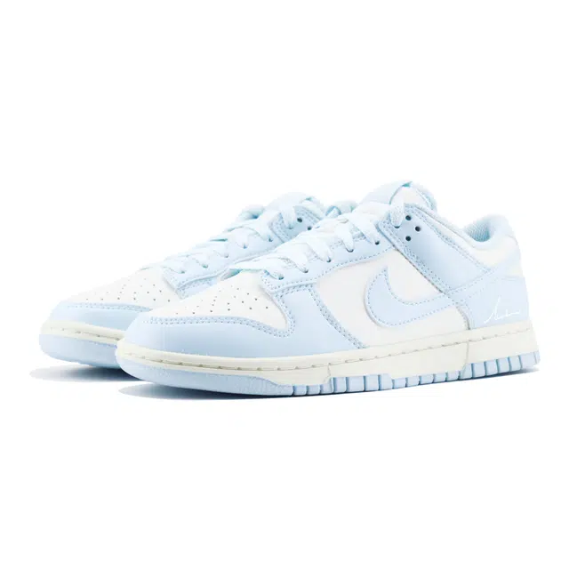 Nike Dunk LOW LOVE
