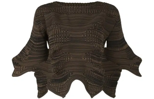 ISSEY MIYAKE SS23 T