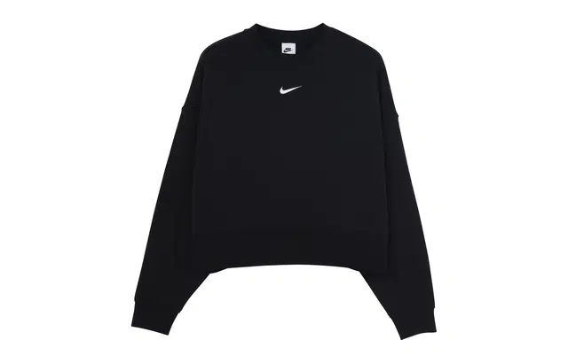Nike Sportswear Collection Essentials Logo
