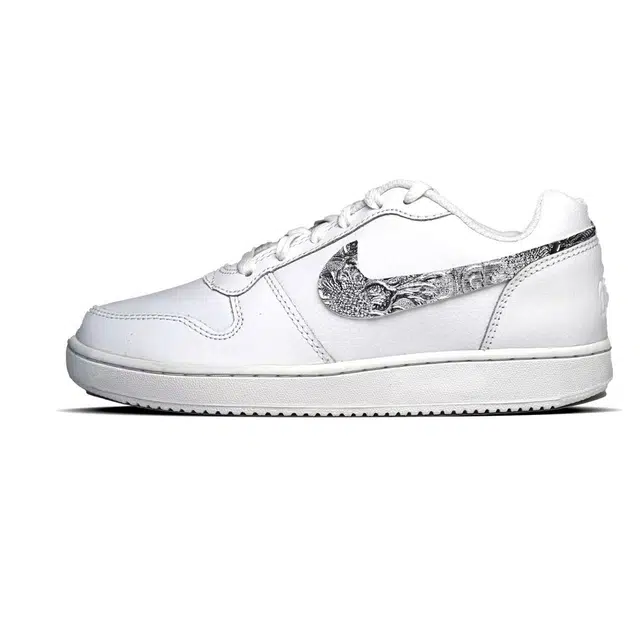 Nike EBERNON