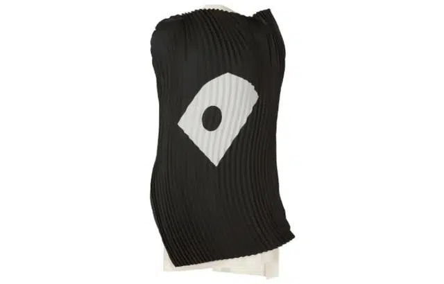 ISSEY MIYAKE SS23 T