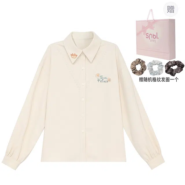 森女部落 字母花卉刺绣翻领单排扣长袖衬衫 女款 杏色