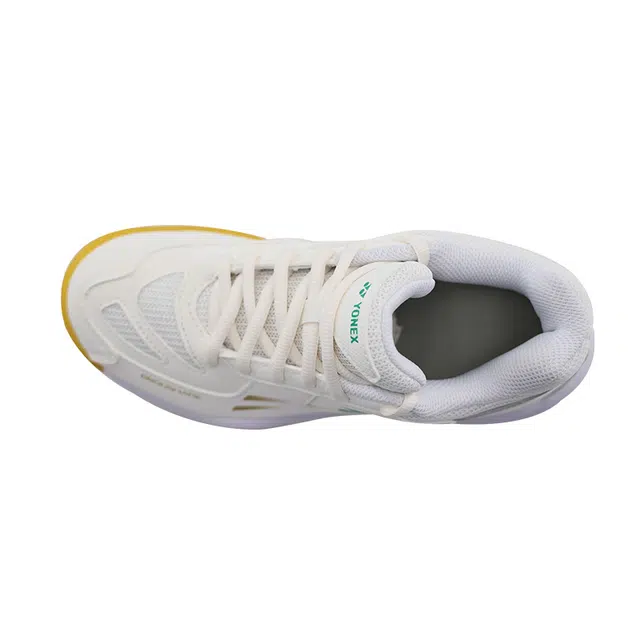 YONEX