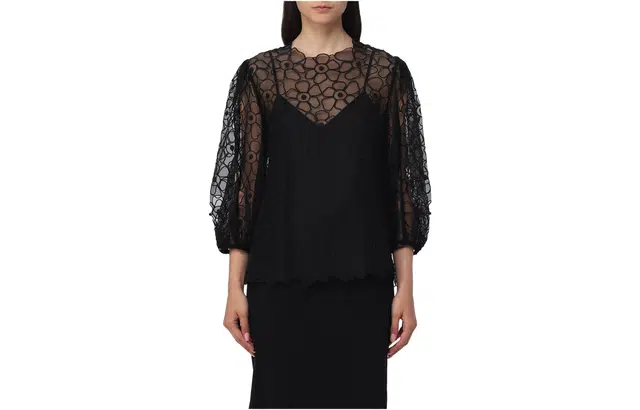 RED VALENTINO