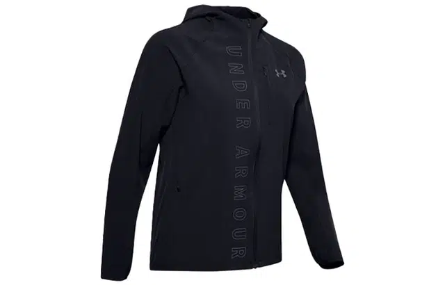 Under Armour Qualifier OutRun The Storm