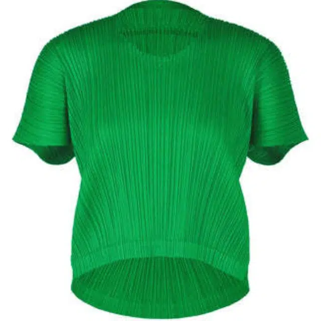 PLEATS PLEASE ISSEY MIYAKE