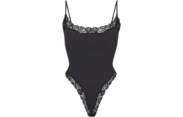 SKIMS FITS EVERYBODY CORDED LACE ONESIE ONXY