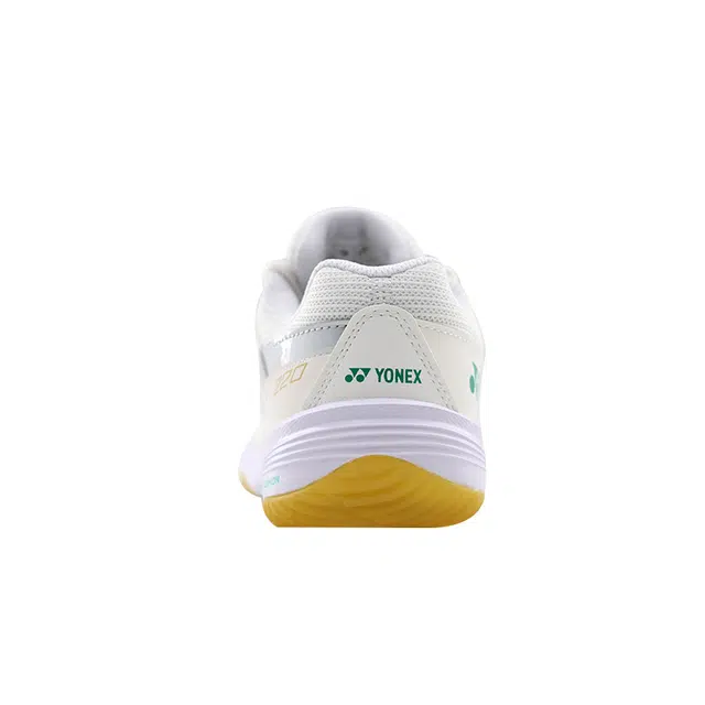 YONEX