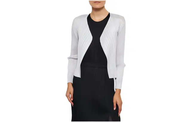 PLEATS PLEASE ISSEY MIYAKE