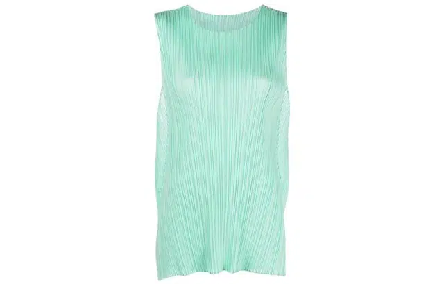 PLEATS PLEASE ISSEY MIYAKE