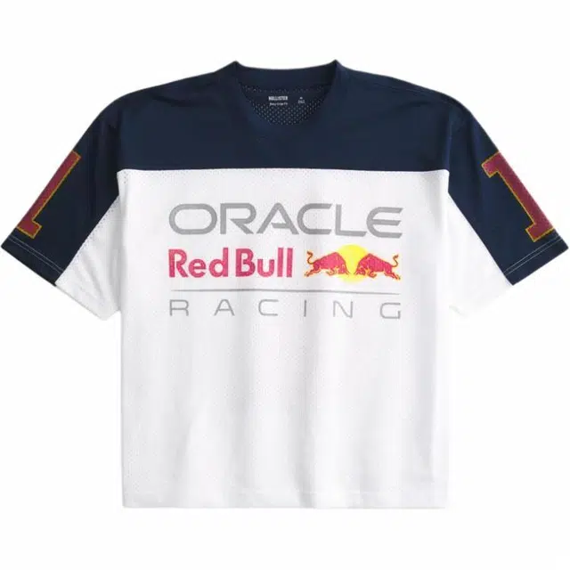 Hollister T