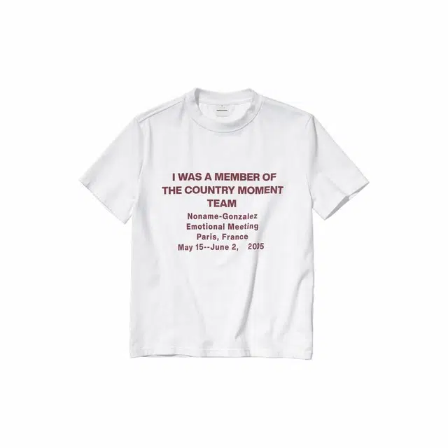 COUNTRY MOMENT T
