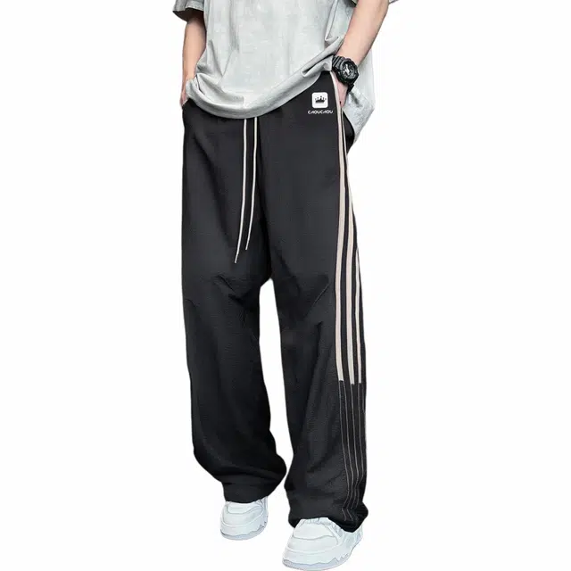 周同学 周杰伦 基础款宽松直筒裤舒适亲肤柔软垂感户外出行日常通勤条纹显瘦显高经典百搭抽绳卫裤高街无性别主义针织休闲裤 男女同款