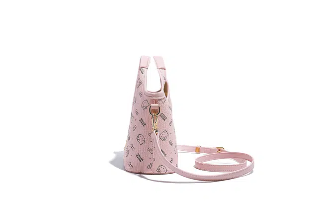 MESUCA x Sanrio kitty PU