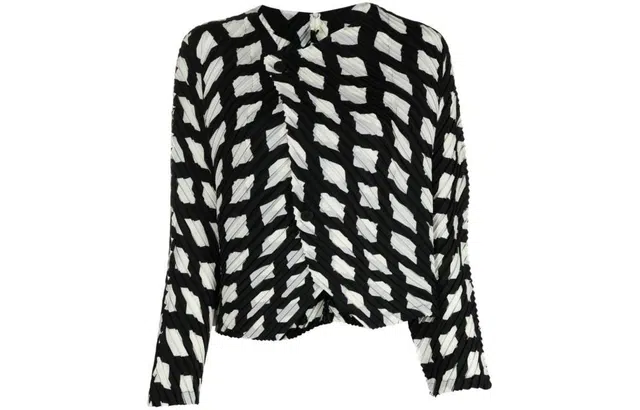 ISSEY MIYAKE