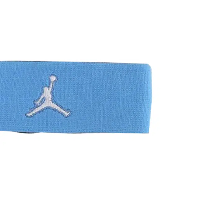 Nike -