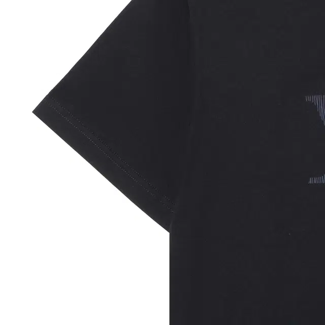 LOUIS VUITTON SS25 LogoT