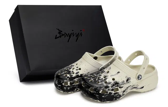 Crocs Classic Platform Clog 811