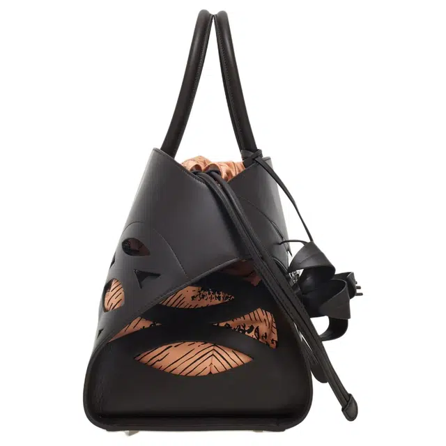 FERRAGAMO Back to Earth