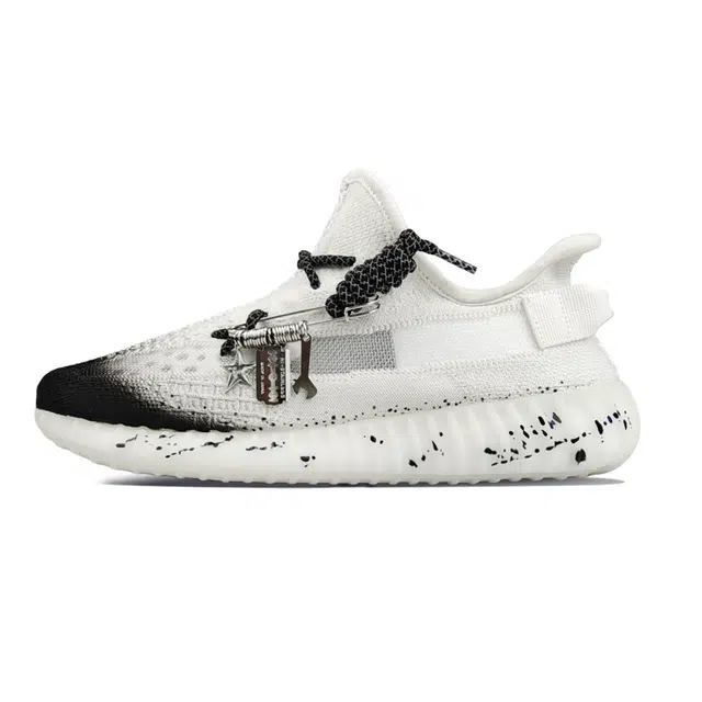 adidas Originals Yeezy Boost 350 V2