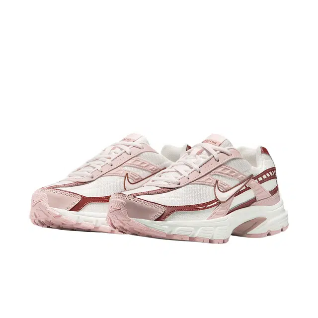 Nike Initiator