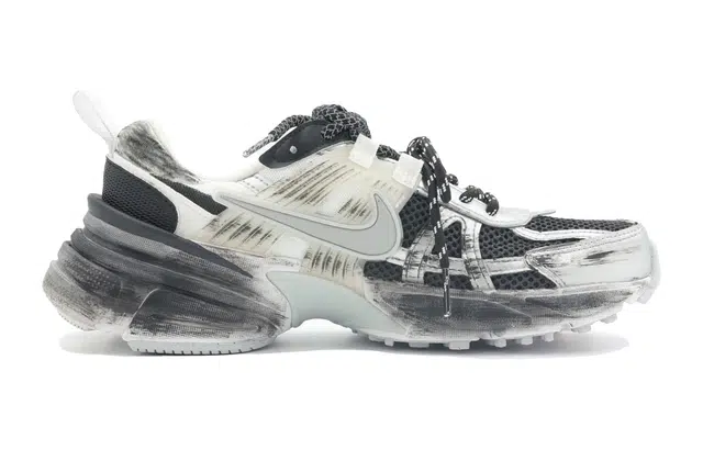 Nike V2K Run y2k