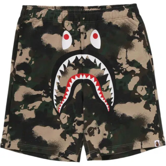 A BATHING APE