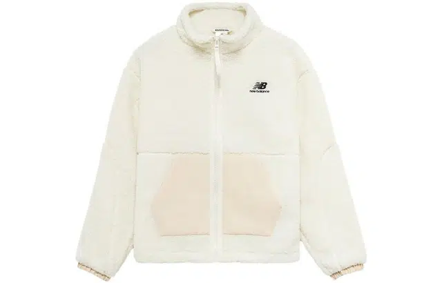 New Balance FW22 Logo