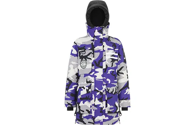 波司登 极寒工装多口袋撞色帽反光条防风鹅绒羽绒服 女款