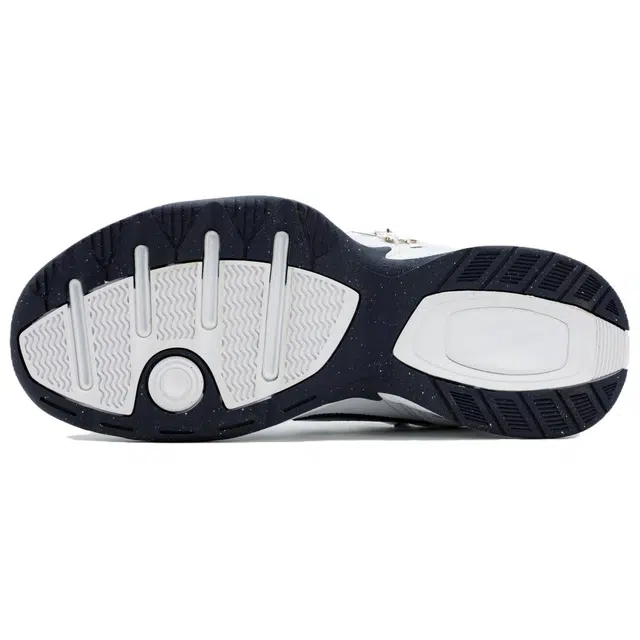 Nike Air Monarch 4