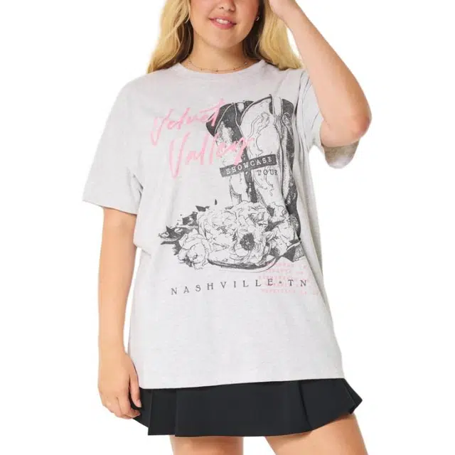 Hollister T