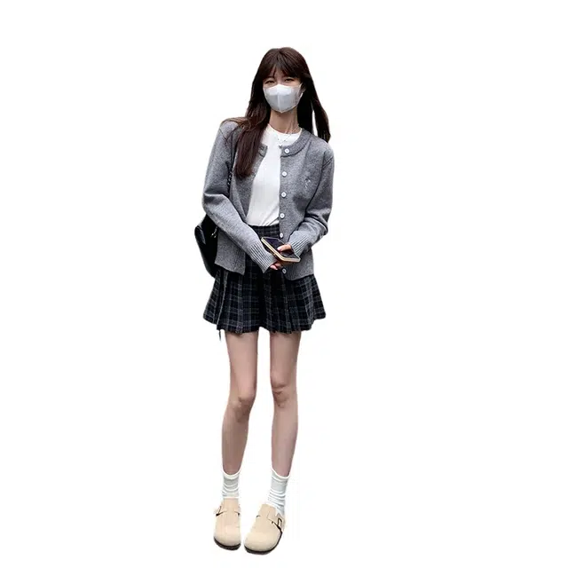 水中花 韩版甜美刺绣圆领开衫女早秋慵懒风显瘦短款毛衣长袖外套针织衫 女款