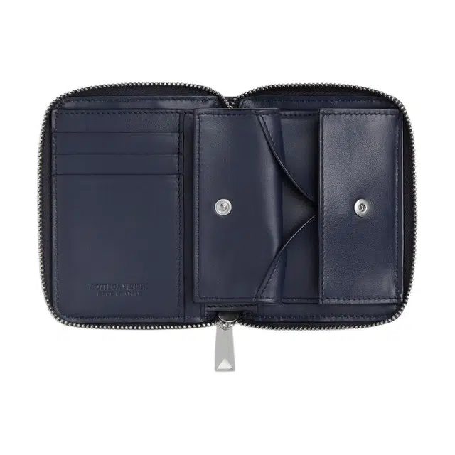 Bottega Veneta Intrecciato Stamp